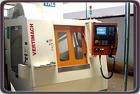 VERTICAL MACHINING CENTRE 